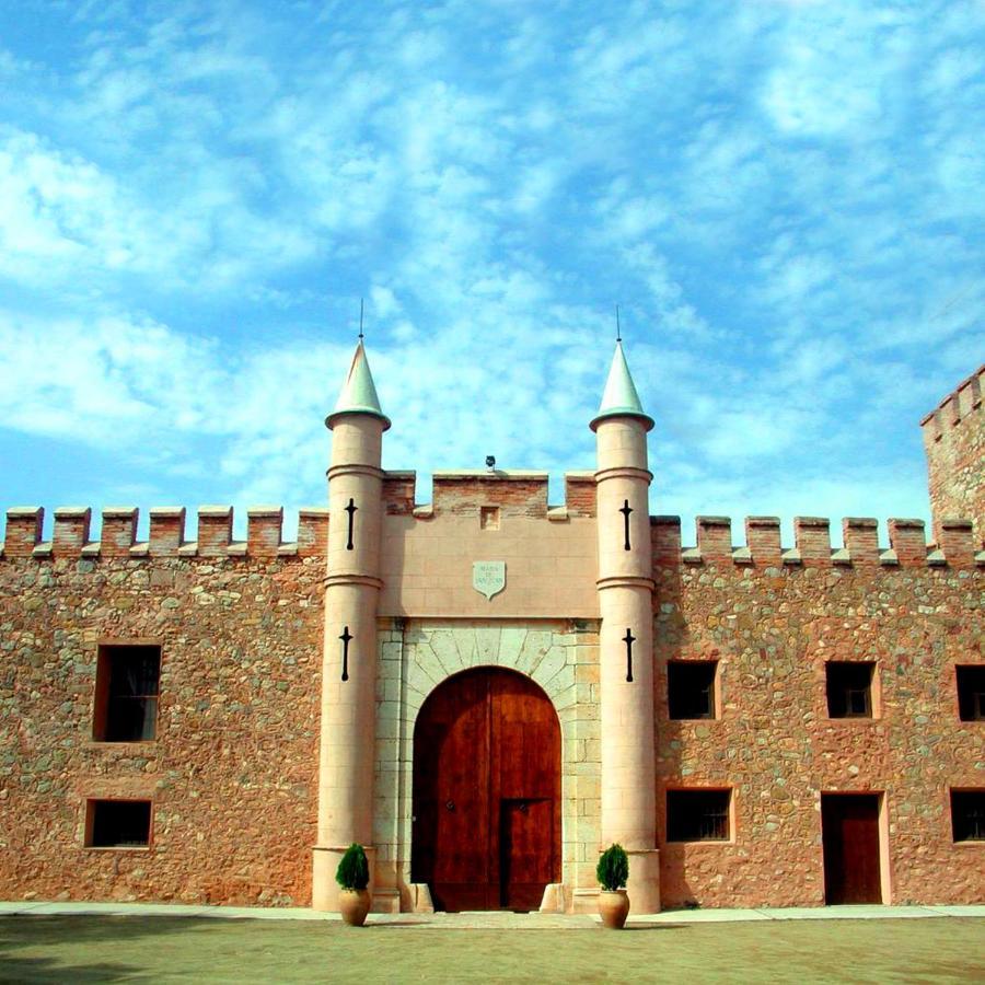 Masía de San Juan Casas Rurales con piscina y vistas a la montaña Segorbe  Exterior foto
